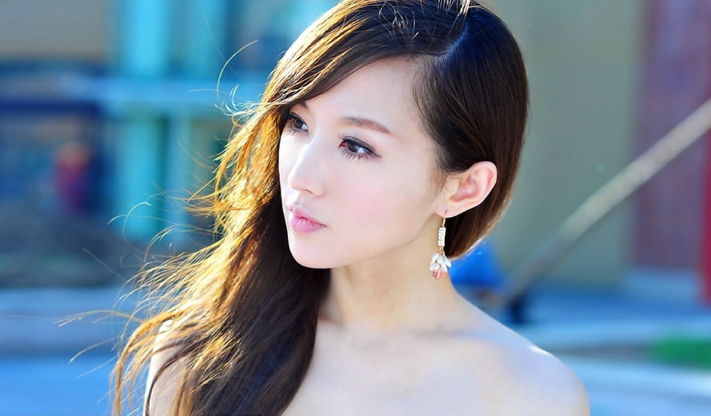 壁纸1024×600美女电脑桌面壁纸壁纸